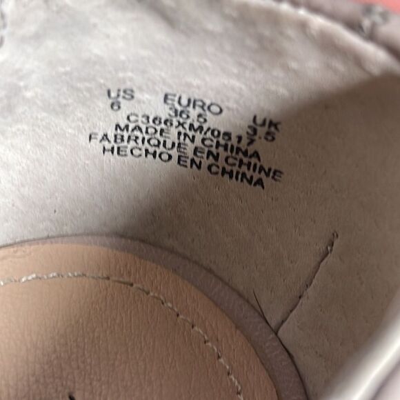 Kelsey Dagger Brookly Edison Ecru Flat Ruched Slip-On Oxford Sz 6 - Picture 5 of 6